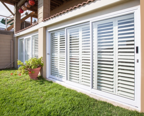 Bypass Shutters: Keeping Your Home Cozy & Energy-Efficient Bypass Shutters: Keeping Your Home Cozy & Energy-Efficient