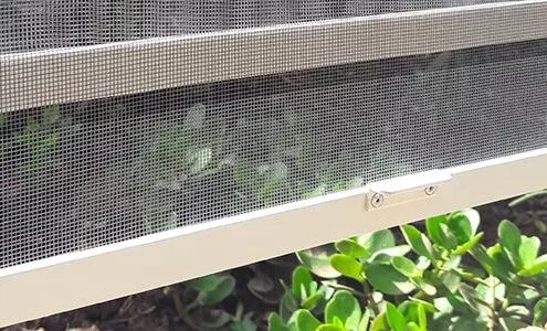 Sash-Type Insect Screens: The Original Flyscreen Flyscreen Supreme Fresh air while keeping insects out