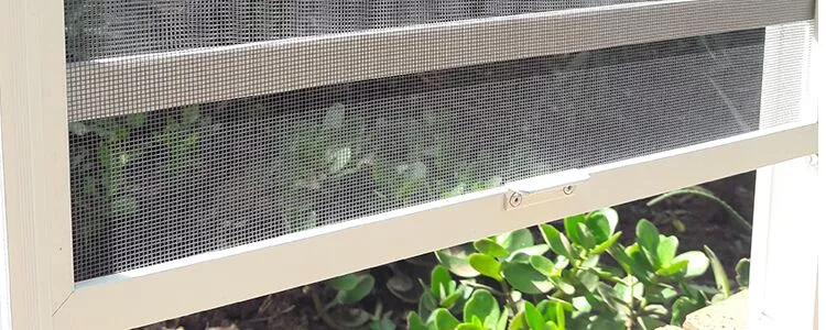 Sash-Type Insect Screens: The Original Flyscreen